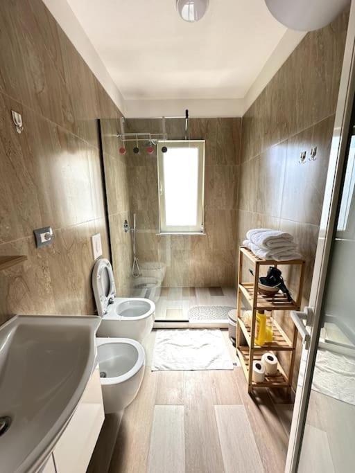 Great Apartament Near Lake & Blloku Area Tiranë Ngoại thất bức ảnh